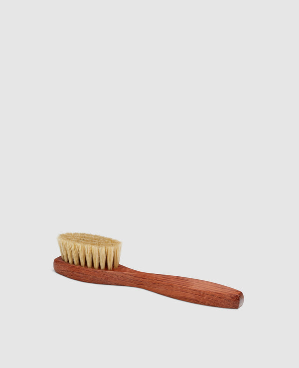Order brush with wild boar bristles