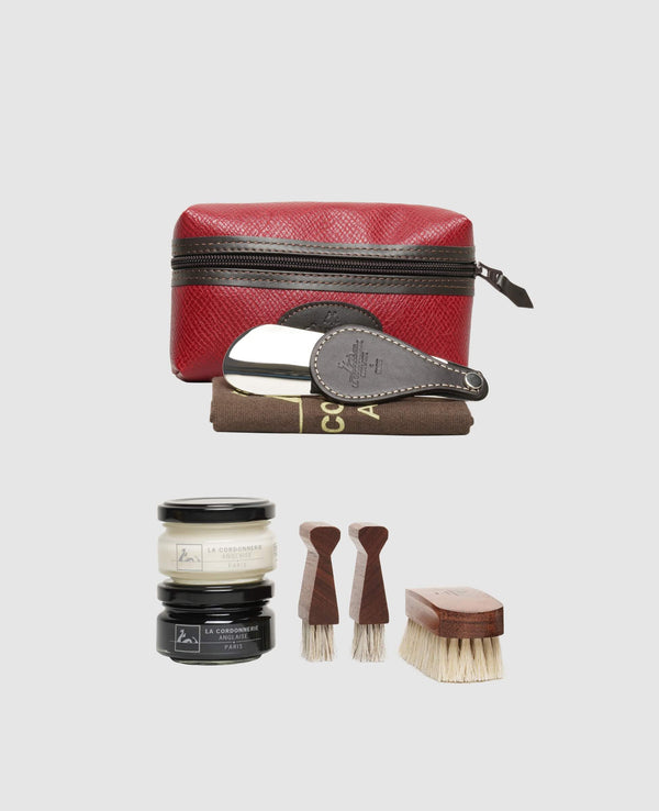 Premium shoe care set for on the go